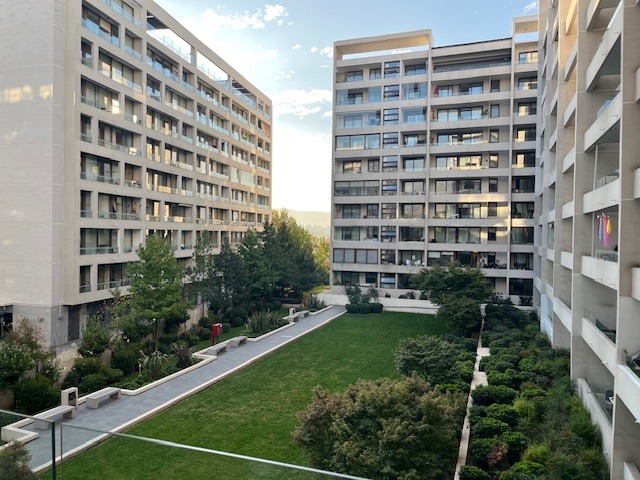 Av Las condes altura la Cabaña, Lo Barnechea